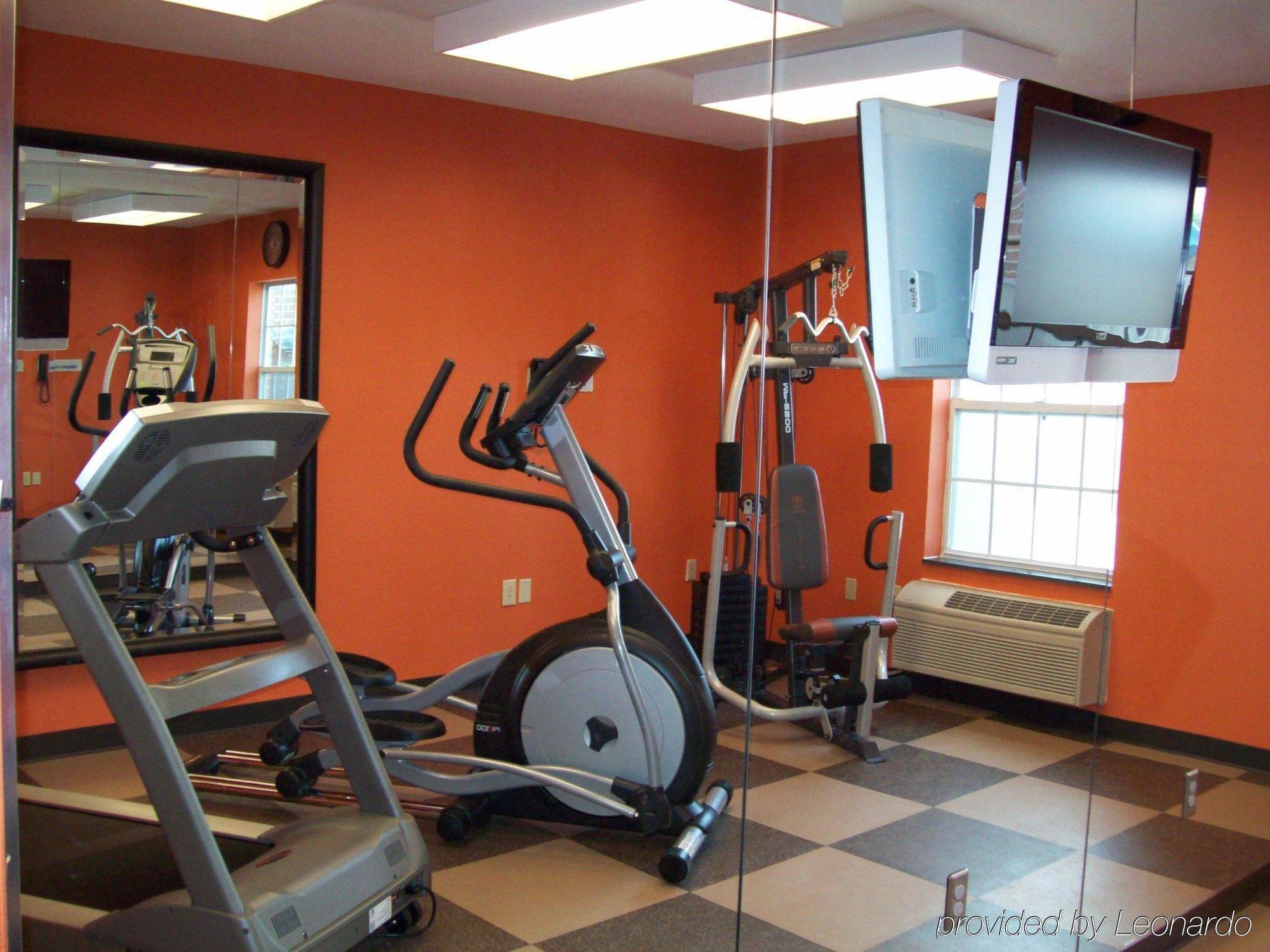Holiday Inn Express Hotel & Suites North Kansas City By Ihg Udogodnienia zdjęcie