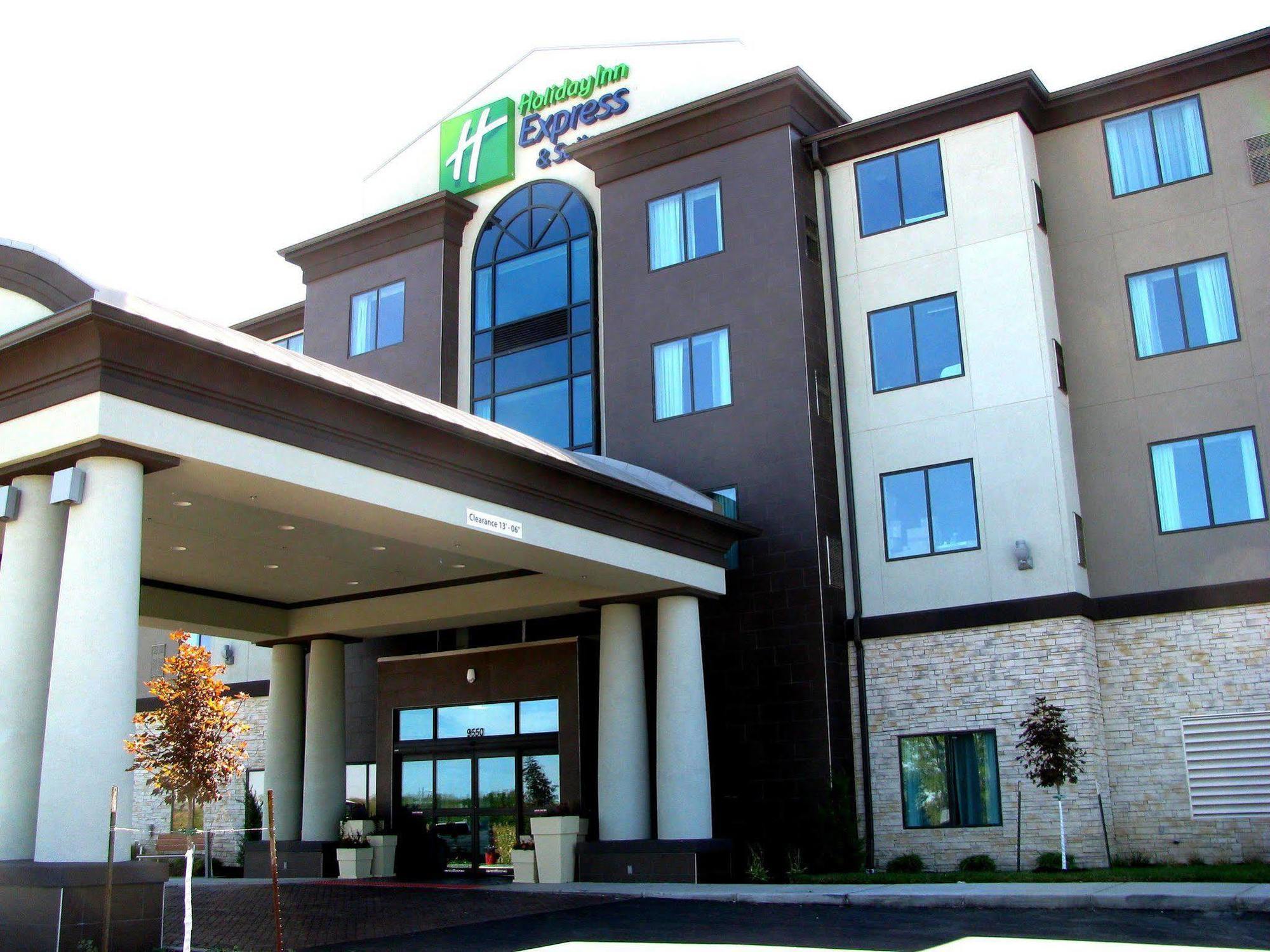 Holiday Inn Express Hotel & Suites North Kansas City By Ihg Zewnętrze zdjęcie