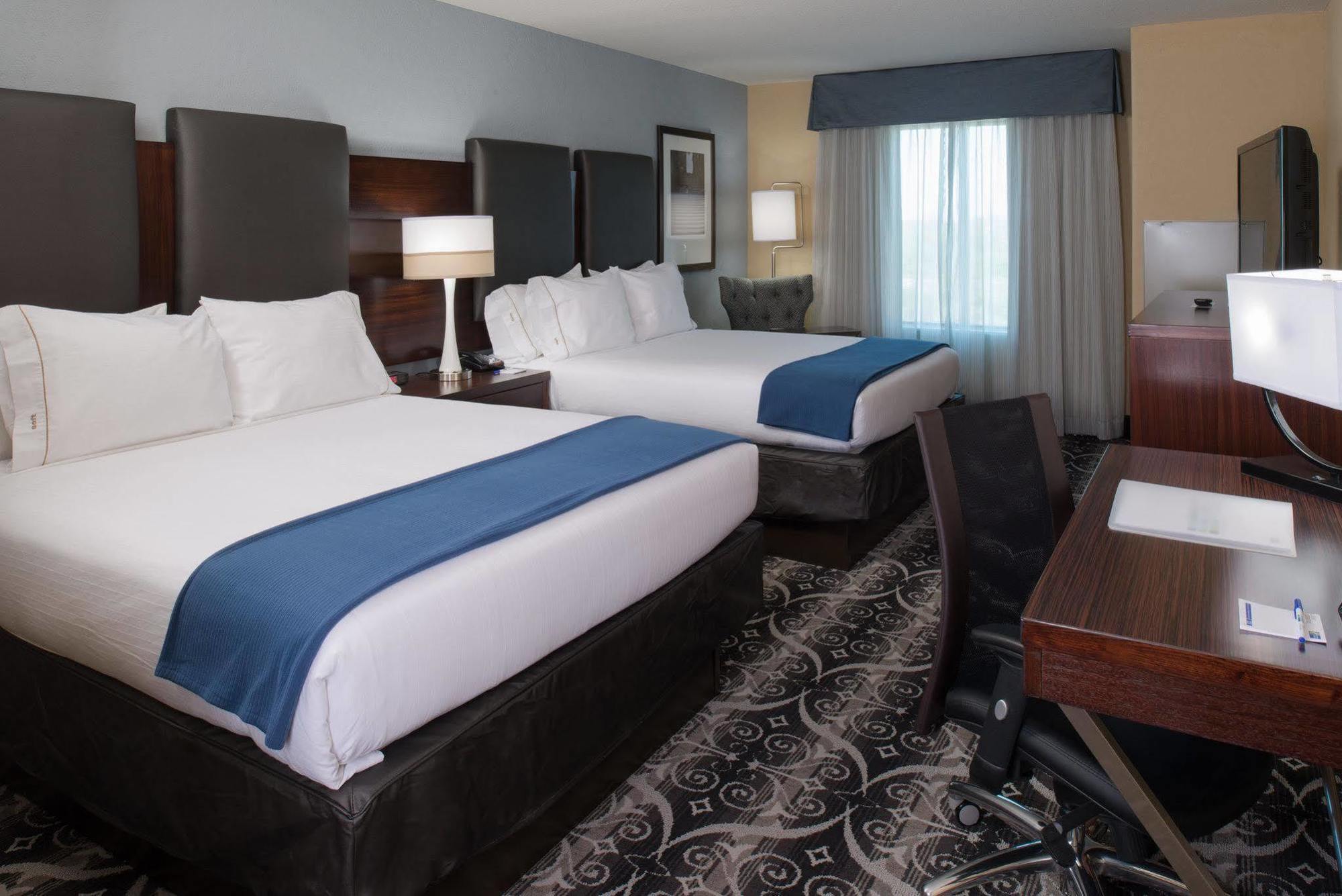 Holiday Inn Express Hotel & Suites North Kansas City By Ihg Zewnętrze zdjęcie
