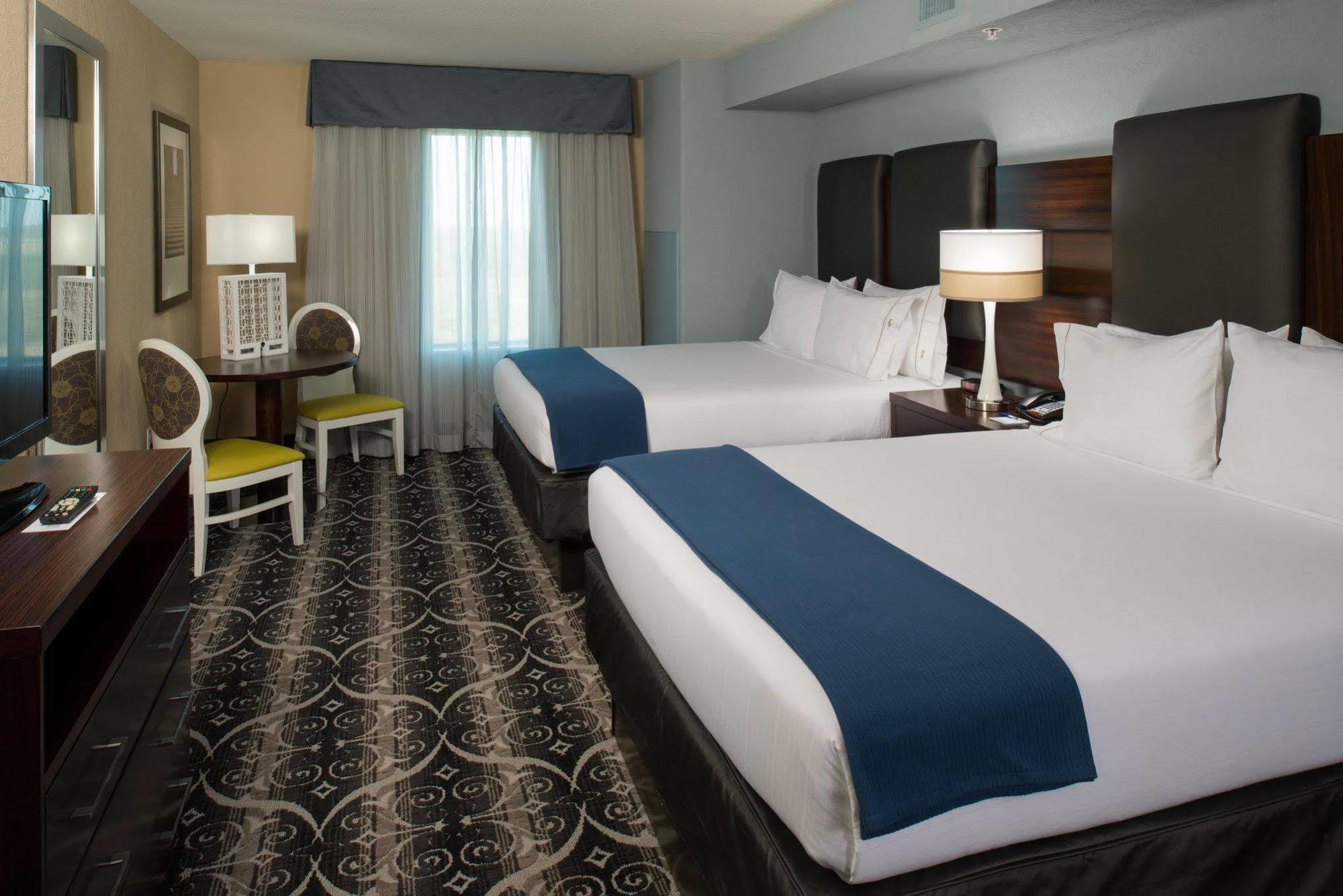 Holiday Inn Express Hotel & Suites North Kansas City By Ihg Zewnętrze zdjęcie