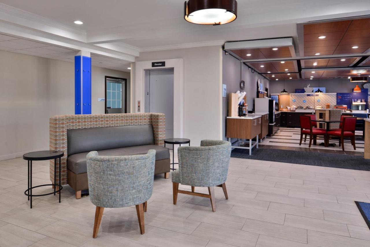 Holiday Inn Express Hotel & Suites North Kansas City By Ihg Zewnętrze zdjęcie
