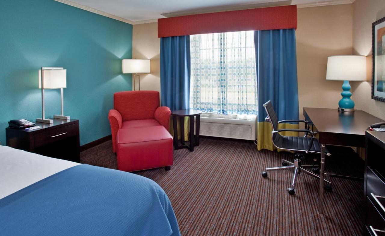 Holiday Inn Express Hotel & Suites North Kansas City By Ihg Zewnętrze zdjęcie